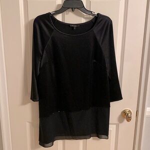Beautiful St. John long blouse - like new condition